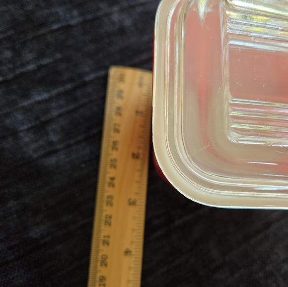 Pyrex 501 C Cherry Red White Interior Clear Lid Refriferator Dish - Picture 9 of 10
